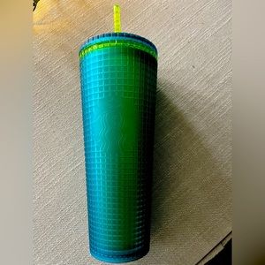NEW🌟Starbucks frosted Green Grid Tumbler Cold Venti Large 24oz NWT